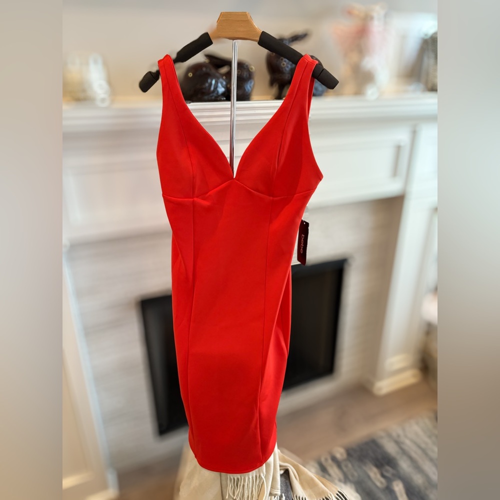 ❤️ bebe Red Sweetheart Bodycon Midi Dress – Size M, NWT ❤️
